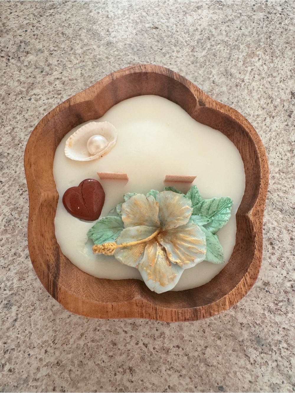 Acacia wood hibiscus bowl candle